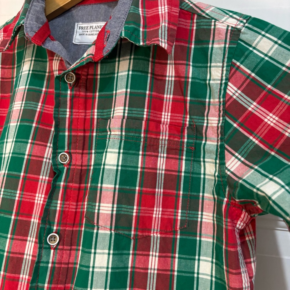 Free Planet Boys Size 5 Long Sleeve Button Up Red, Green, White Tartan - Picture 4 of 9